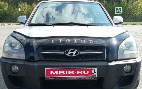 Hyundai Tucson III, 2006 год, 930 000 рублей, 3 фотография