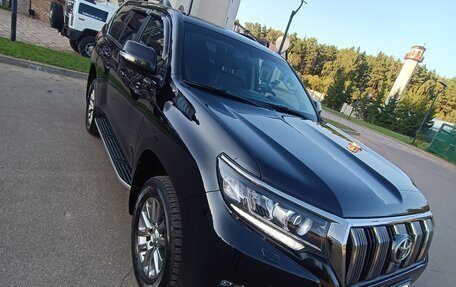 Toyota Land Cruiser Prado 150 рестайлинг 2, 2018 год, 5 000 000 рублей, 2 фотография