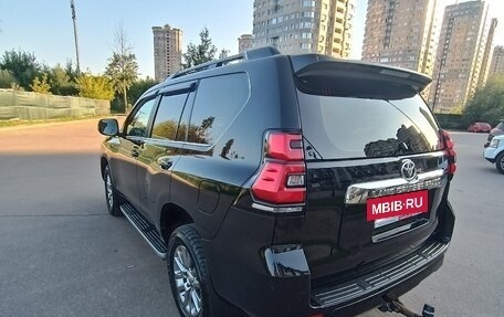 Toyota Land Cruiser Prado 150 рестайлинг 2, 2018 год, 5 000 000 рублей, 3 фотография