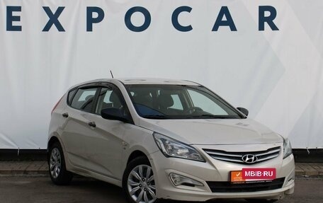 Hyundai Solaris II рестайлинг, 2015 год, 1 097 000 рублей, 5 фотография