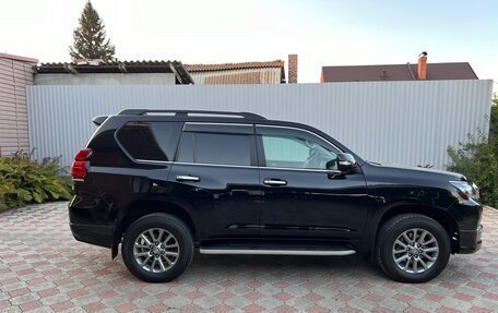 Toyota Land Cruiser Prado 150 рестайлинг 2, 2020 год, 5 250 000 рублей, 4 фотография