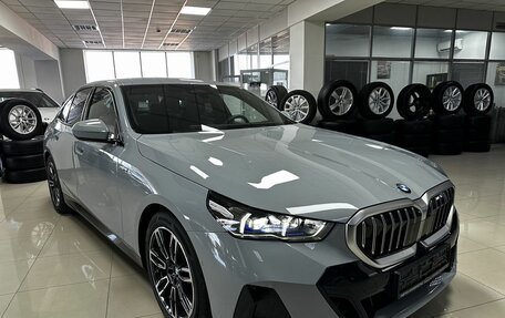 BMW 5 серия, 2023 год, 8 500 000 рублей, 3 фотография