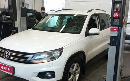 Volkswagen Tiguan I, 2012 год, 1 512 000 рублей, 1 фотография