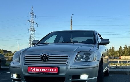 Toyota Avensis III рестайлинг, 2006 год, 745 000 рублей, 1 фотография