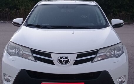 Toyota RAV4, 2013 год, 2 100 000 рублей, 2 фотография