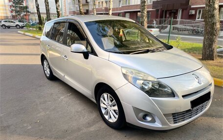 Renault Scenic III, 2010 год, 955 000 рублей, 3 фотография