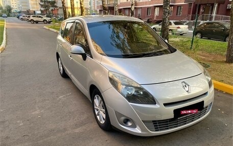 Renault Scenic III, 2010 год, 955 000 рублей, 4 фотография