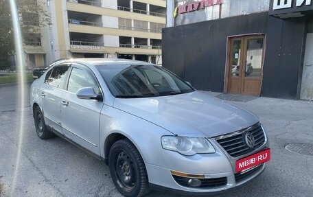 Volkswagen Passat B6, 2005 год, 250 000 рублей, 3 фотография