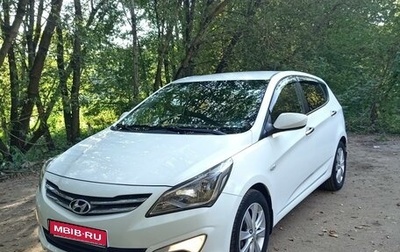 Hyundai Solaris II рестайлинг, 2015 год, 970 000 рублей, 1 фотография