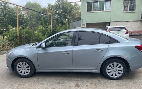 Chevrolet Cruze II, 2010 год, 635 000 рублей, 8 фотография