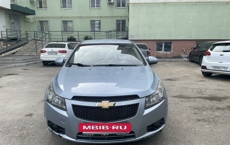 Chevrolet Cruze II, 2010 год, 635 000 рублей, 2 фотография