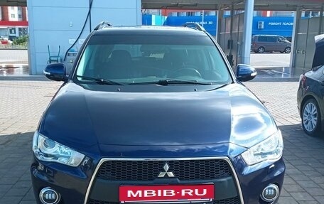 Mitsubishi Outlander III рестайлинг 3, 2011 год, 1 670 000 рублей, 2 фотография