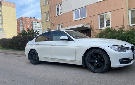 BMW 3 серия, 2013 год, 1 299 000 рублей, 3 фотография