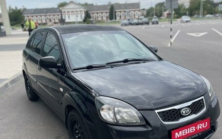 KIA Rio II, 2010 год, 680 000 рублей, 1 фотография