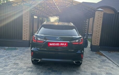 Lexus RX IV рестайлинг, 2018 год, 4 250 000 рублей, 5 фотография