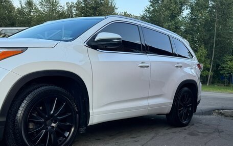 Toyota Highlander III, 2015 год, 3 700 000 рублей, 6 фотография