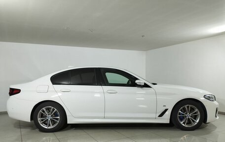 BMW 5 серия, 2021 год, 6 800 000 рублей, 3 фотография