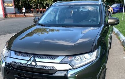 Mitsubishi Outlander III рестайлинг 3, 2020 год, 2 550 000 рублей, 1 фотография