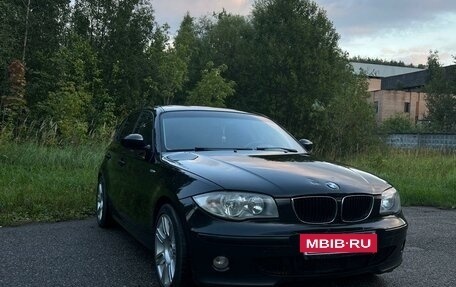 BMW 1 серия, 2005 год, 730 000 рублей, 3 фотография