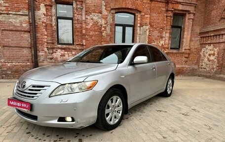 Toyota Camry, 2007 год, 790 000 рублей, 2 фотография