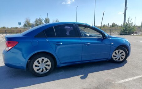 Chevrolet Cruze II, 2009 год, 690 000 рублей, 5 фотография