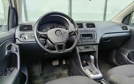 Volkswagen Polo VI (EU Market), 2017 год, 1 100 000 рублей, 9 фотография