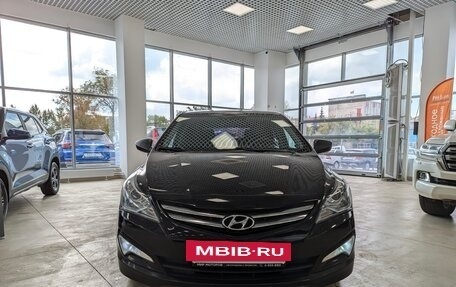 Hyundai Solaris II рестайлинг, 2015 год, 1 050 000 рублей, 2 фотография