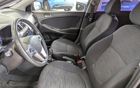 Hyundai Solaris II рестайлинг, 2015 год, 1 050 000 рублей, 18 фотография