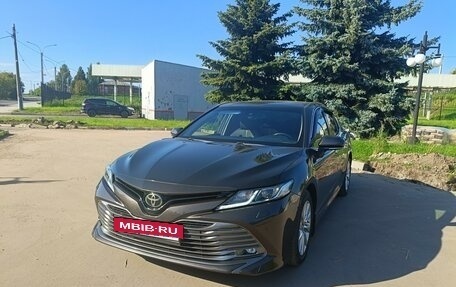 Toyota Camry, 2018 год, 3 100 000 рублей, 3 фотография