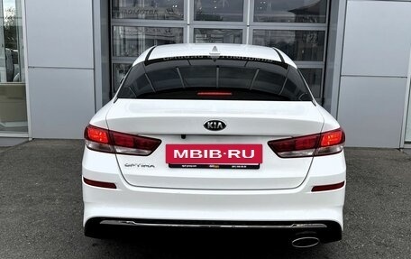 KIA Optima IV, 2019 год, 1 780 000 рублей, 6 фотография