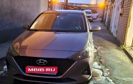 Hyundai Solaris II рестайлинг, 2020 год, 1 750 000 рублей, 2 фотография