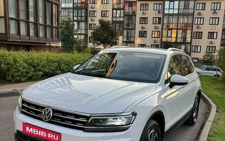 Volkswagen Tiguan II, 2018 год, 2 650 000 рублей, 3 фотография