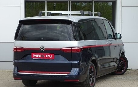 Volkswagen Multivan, 2023 год, 7 390 000 рублей, 3 фотография