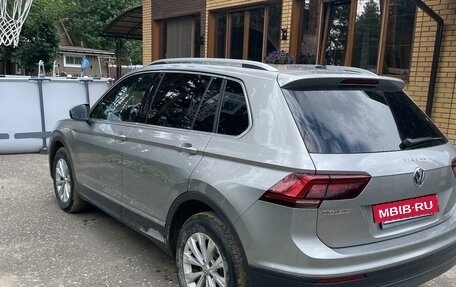 Volkswagen Tiguan II, 2018 год, 2 950 000 рублей, 5 фотография