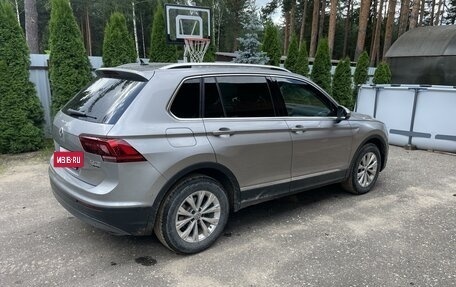 Volkswagen Tiguan II, 2018 год, 2 950 000 рублей, 9 фотография