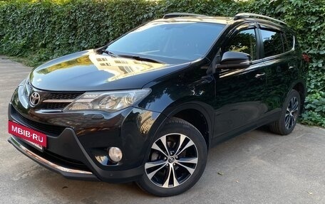 Toyota RAV4, 2015 год, 2 250 000 рублей, 2 фотография