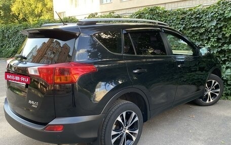 Toyota RAV4, 2015 год, 2 250 000 рублей, 4 фотография