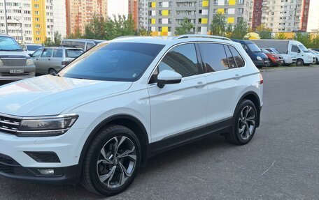 Volkswagen Tiguan II, 2019 год, 3 200 000 рублей, 3 фотография