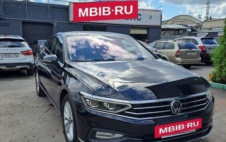 Volkswagen Passat B8 рестайлинг, 2020 год, 2 650 000 рублей, 2 фотография