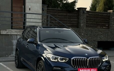 BMW X5, 2020 год, 6 850 000 рублей, 2 фотография