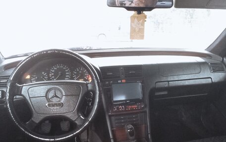 Mercedes-Benz C-Класс, 1995 год, 150 000 рублей, 4 фотография