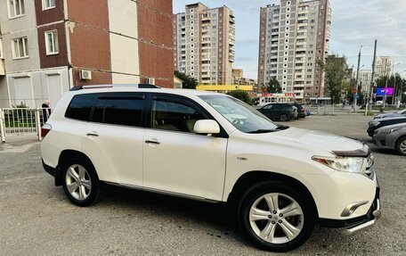 Toyota Highlander III, 2012 год, 2 100 000 рублей, 2 фотография