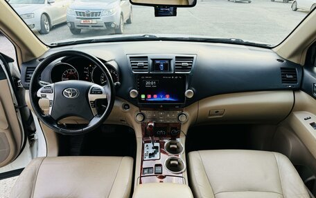 Toyota Highlander III, 2012 год, 2 100 000 рублей, 6 фотография