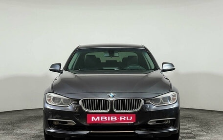 BMW 3 серия, 2013 год, 1 700 000 рублей, 3 фотография