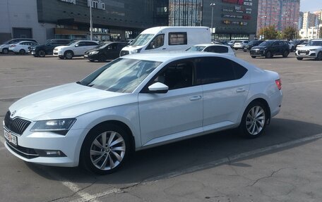 Skoda Superb III рестайлинг, 2015 год, 2 000 000 рублей, 4 фотография