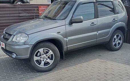 Chevrolet Niva I рестайлинг, 2012 год, 560 000 рублей, 2 фотография