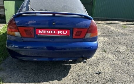 Mitsubishi Carisma I, 1998 год, 280 000 рублей, 3 фотография