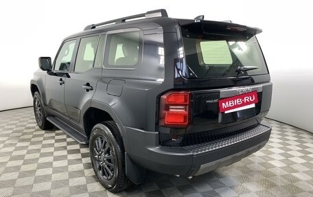 Toyota Land Cruiser Prado, 2024 год, 9 990 000 рублей, 6 фотография