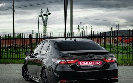 Toyota Camry, 2022 год, 3 600 000 рублей, 8 фотография