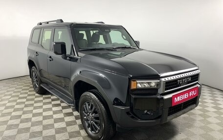 Toyota Land Cruiser Prado, 2024 год, 9 990 000 рублей, 3 фотография